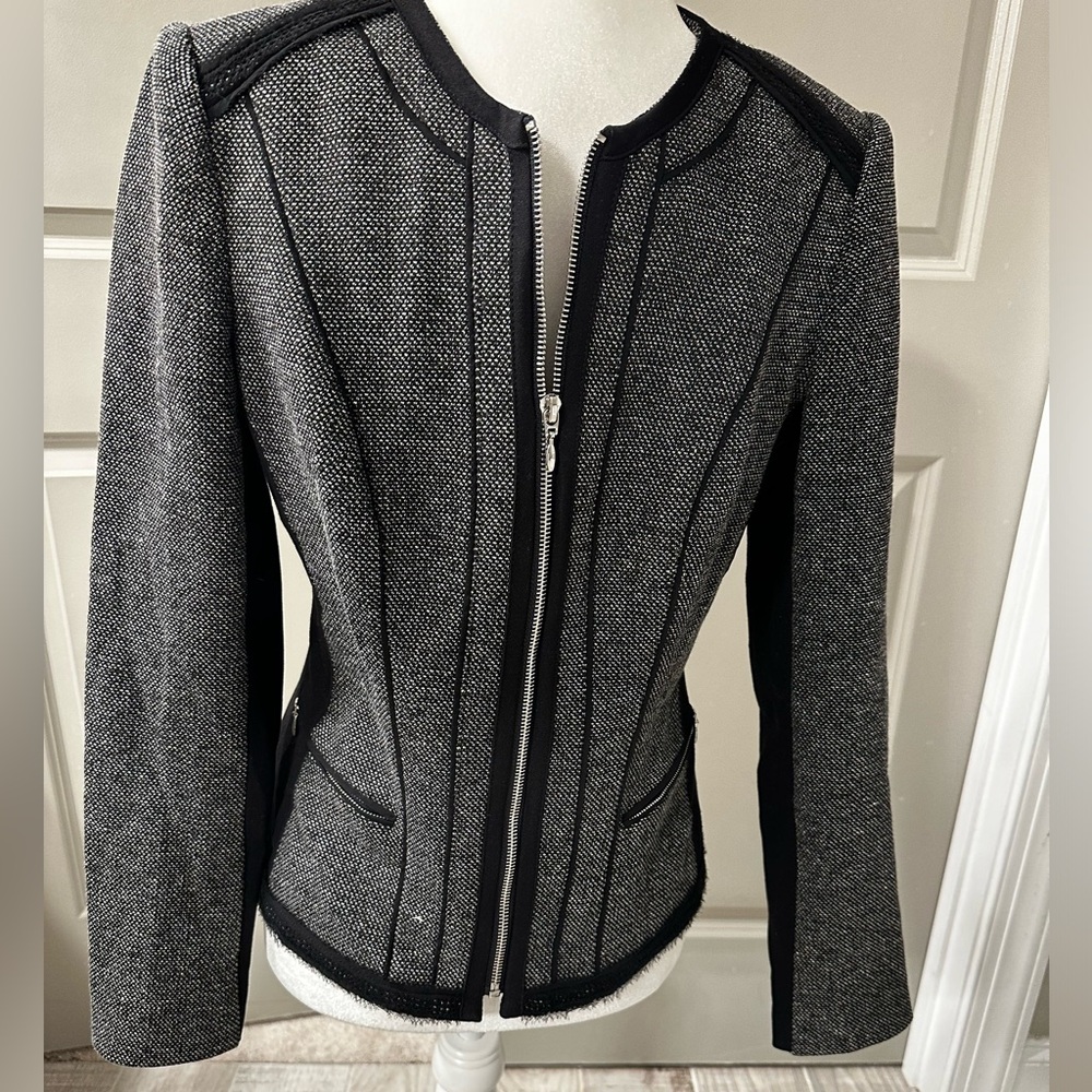 White House black market size 8 black and white jacket. Gently worn